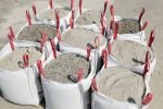 Kuubzak®, de ideale big bag voor het efficiënte en kosteneffectieve vervoer van bouwmaterialen. Speciaal ontworpen om het transport van zand, grind, cementpoeder, stenen en cement te vergemakkelijken en te optimaliseren.